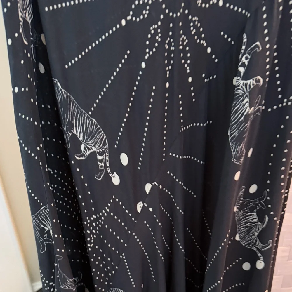 Johnny Was BIYA Black Silk Rea Dress with tiger graphics - sleeveless on Sale!! - Picture 7 of 13